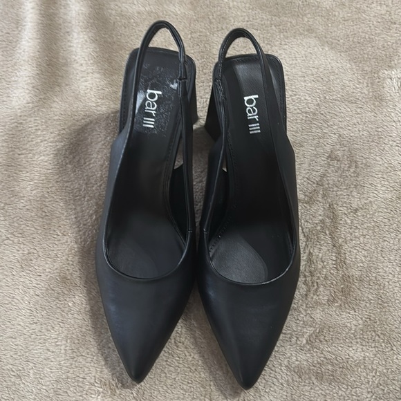 Bar III NWOB Black Sling Back Triangle Block Heels - Picture 3 of 8